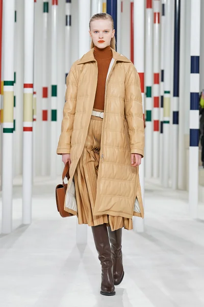 Look 34